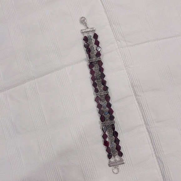 Beautiful 3 Row Sterling Silver, Garnet & Moonstone Bracelet -Lobster Claw Clasp - Picture 3 of 6